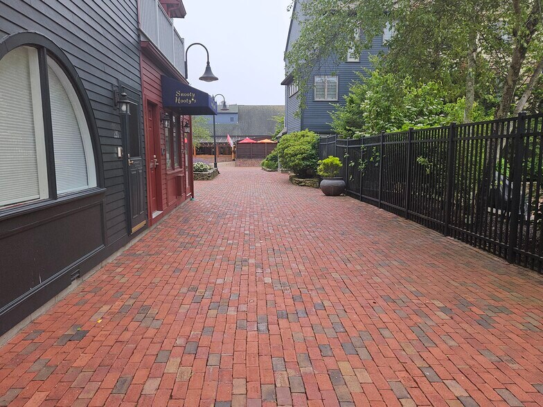 More Photos Of 201-230 Goddard Row, Newport Storefront Retail Office For Sale