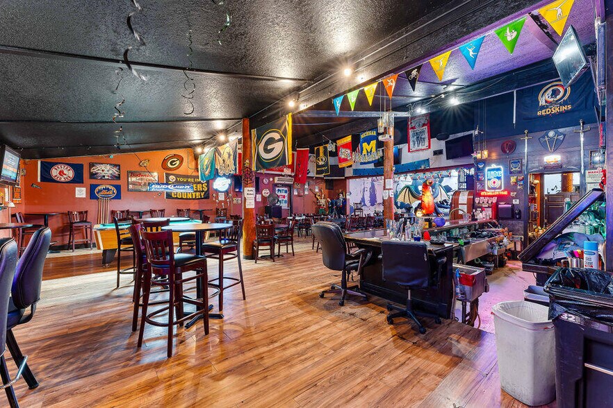 More Photos Of 76 Wright Hill Lane, Pineville Restaurant For Sale