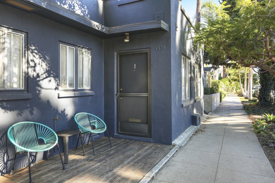More Photos Of 1520 Andalusia Ave, Venice Apartments For Sale