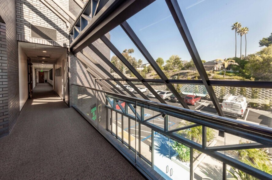 More Photos Of 4375 Jutland Dr, San Diego Loft Creative Space For Sale