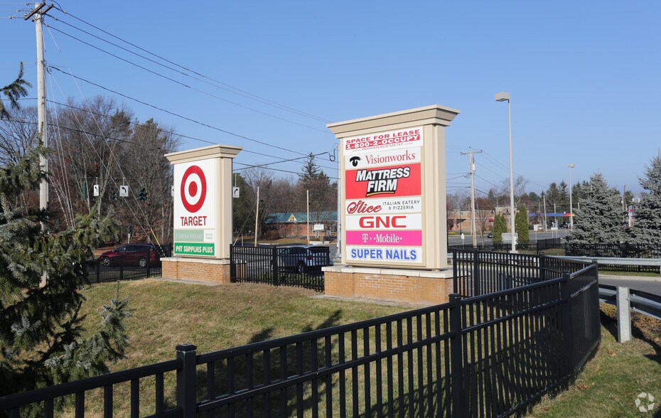 More Photos Of 200-210 Saratoga Rd, Glenville Unknown For Lease