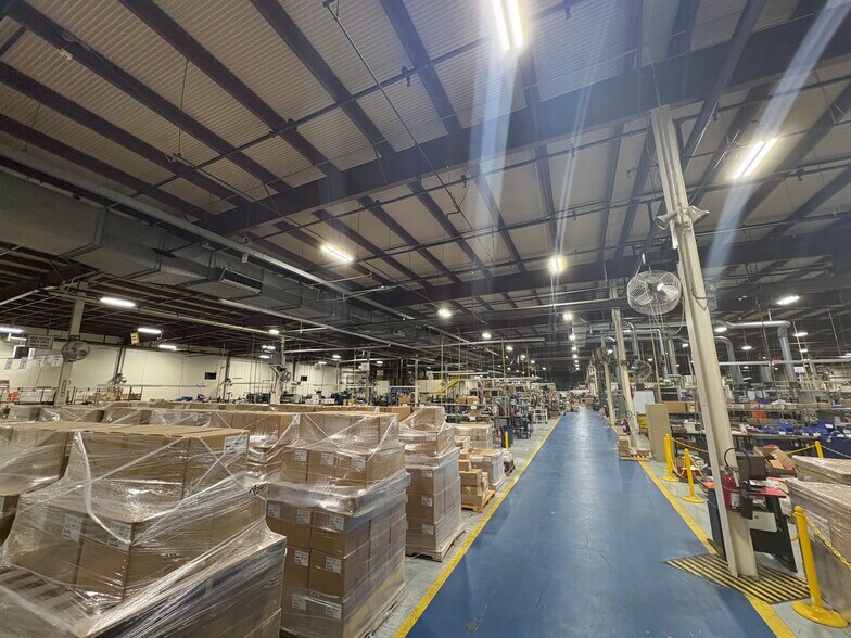 More Photos Of 101 E Industrial Blvd, Logansport Manufacturing For Sale