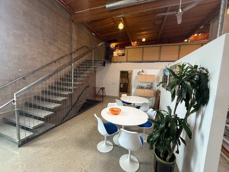 More Photos Of 610 E Franklin Ave, El Segundo Loft Creative Space For Lease