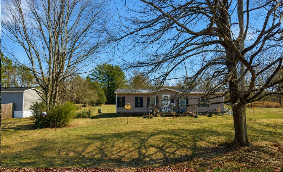 More Photos Of 104 Lakisha Ct, Madison Manufactured Housing Mobile Home Park For Sale