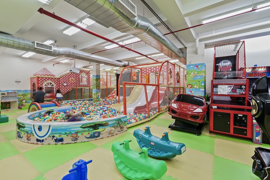 More Photos Of 3538 Junction Blvd, Corona Apartments For Sale