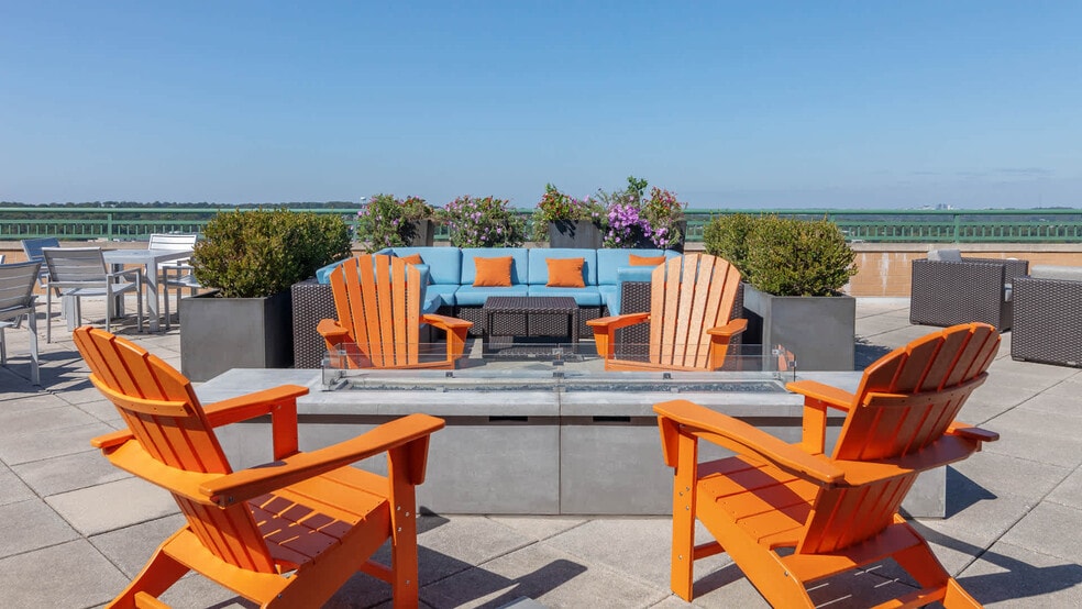 More Photos Of 901 N Nelson St, Arlington Apartments For Lease