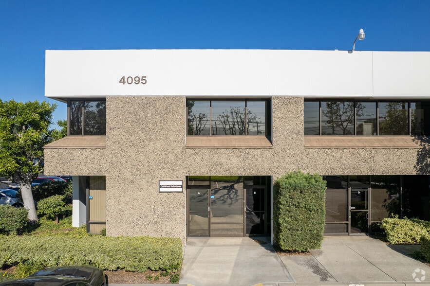 More Photos Of 4095 E La Palma Ave, Anaheim Flex For Sale