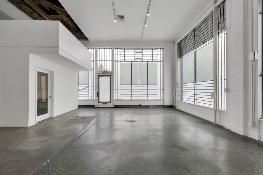 More Photos Of 7176 W Sunset Blvd, Los Angeles Storefront Retail Office For Sale