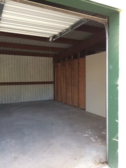 More Photos Of 3408 Avenue W NW, Winter Haven Warehouse For Lease