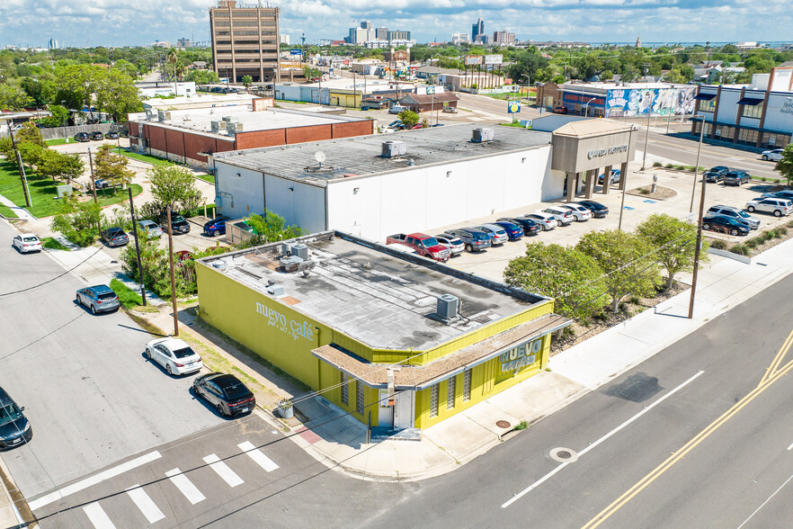 Primary Photo Of 1124 Ayers St, Corpus Christi Restaurant For Sale