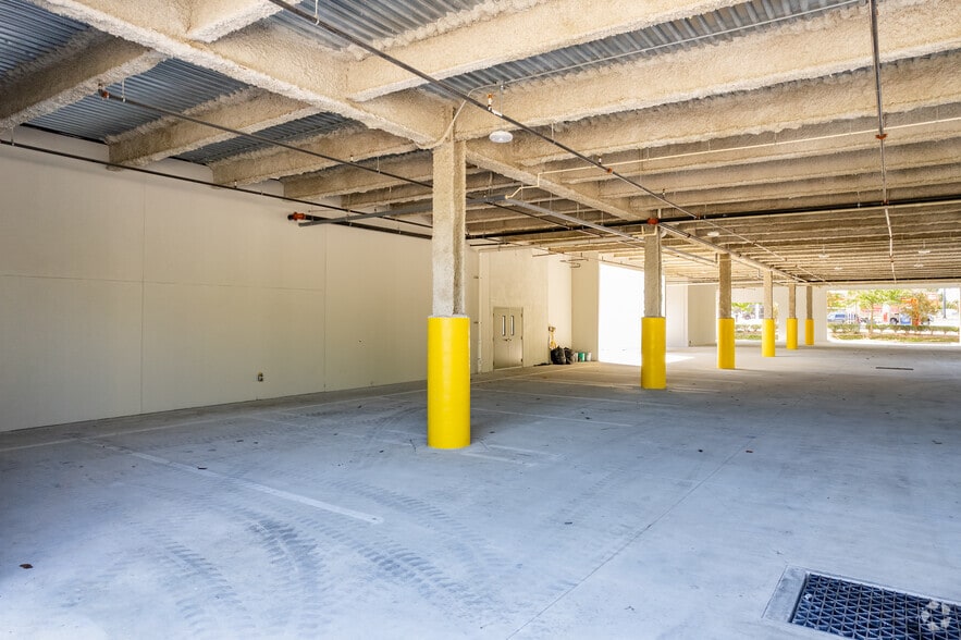 More Photos Of 3872 Old Winter Garden Rd, Gotha Medical For Lease