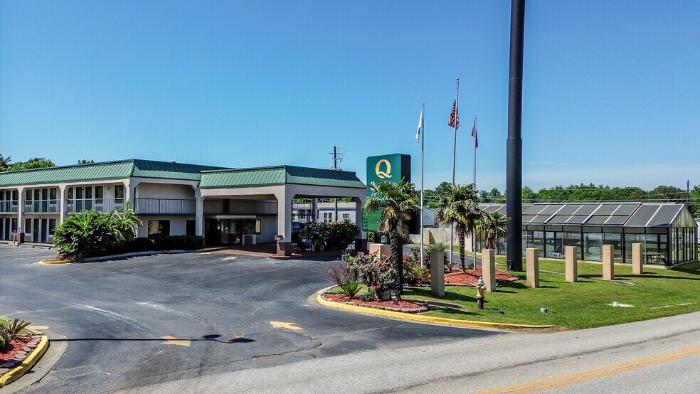 More Photos Of 115 Chapman Rd, Byron Hotel For Sale