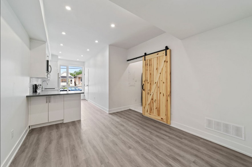 More Photos Of 531 Delaware Av N, Toronto Apartments For Sale