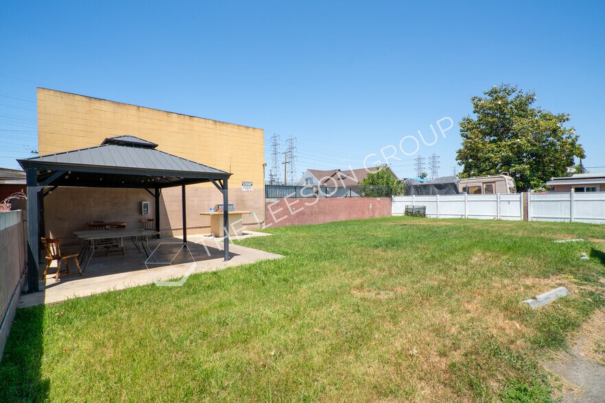 More Photos Of 9040-9042 Ramona St, Bellflower Multifamily For Sale