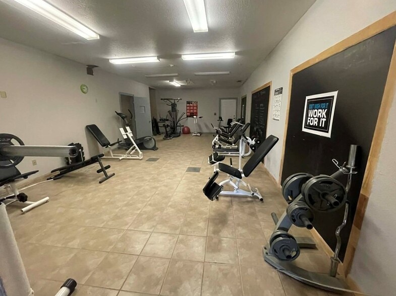 More Photos Of 237 W 21st St, Fort Stockton Schools For Lease