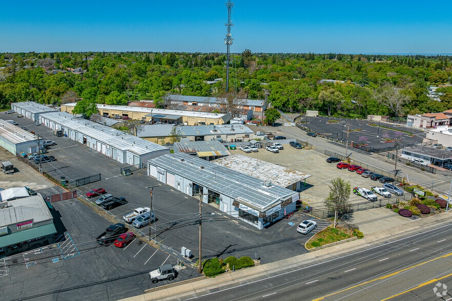 More Photos Of 5753 Auburn Blvd, Sacramento Warehouse For Lease