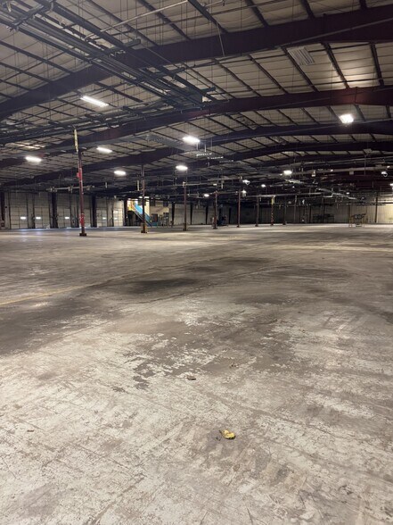 More Photos Of 500 Raybestos Dr, Upper Sandusky Manufacturing For Lease