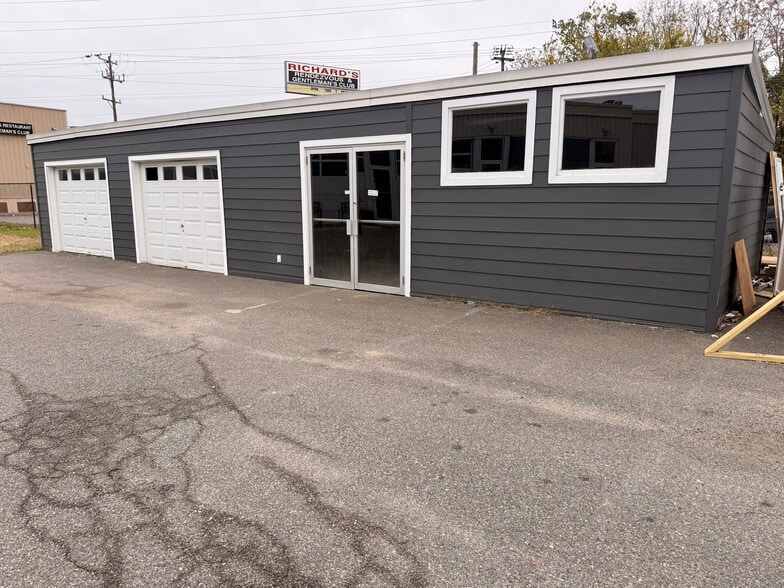 More Photos Of 1726 Altamont Ave, Richmond Warehouse For Lease