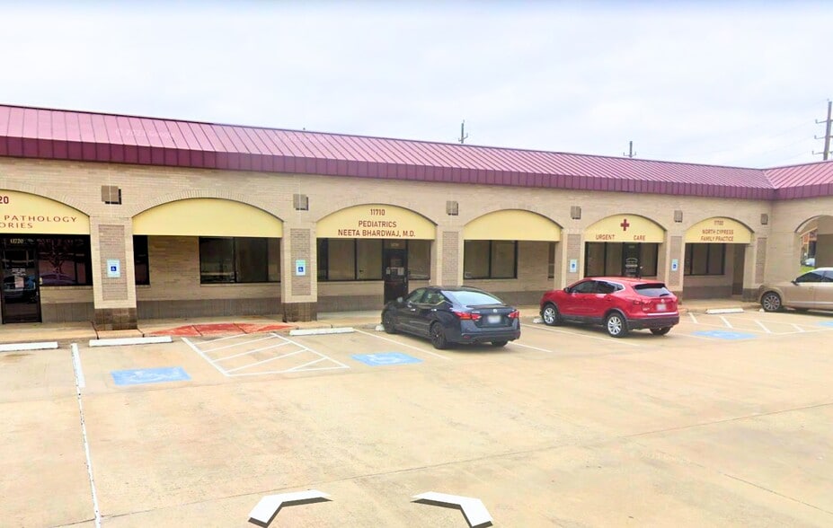 More Photos Of 11700-11900 FM 1960 Rd W, Houston Medical For Sale