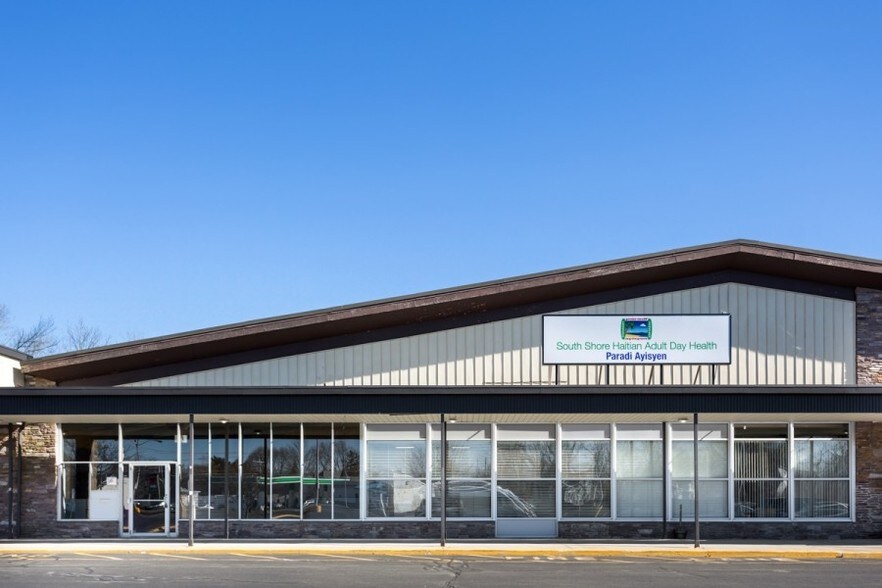 More Photos Of 587-607 Centre St, Brockton Unknown For Lease