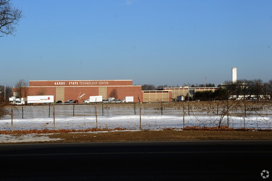 Primary Photo Of 4000 Bordentown Ave, Sayreville Manufacturing For Lease