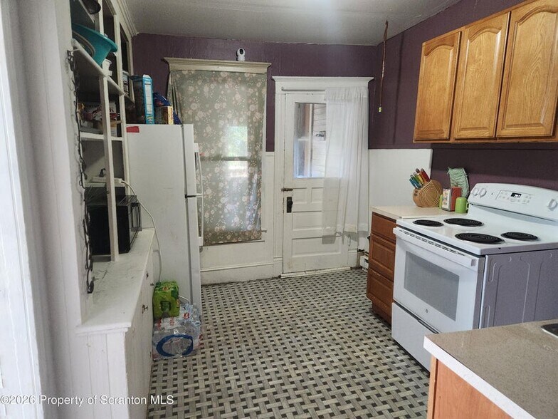 More Photos Of 271 Main St, Nicholson Storefront Retail Residential For Sale