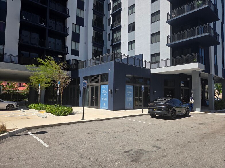 More Photos Of 3333 N Federal Hwy, Oakland Park Unknown For Lease