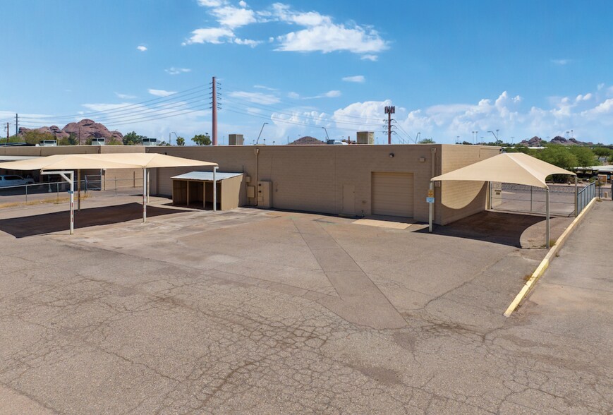 More Photos Of 30 N 56th St, Phoenix Distribution For Sale