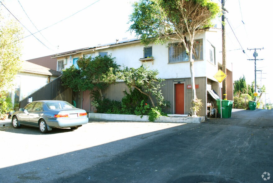 More Photos Of 255-279 Thalia St, Laguna Beach Storefront For Lease