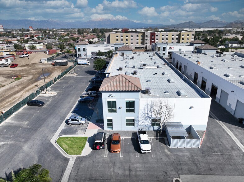 More Photos Of 10557 Juniper Ave, Fontana Warehouse For Lease
