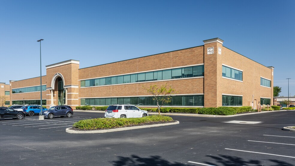 More Photos Of 555 E County Line Rd, Greenwood Medical For Lease