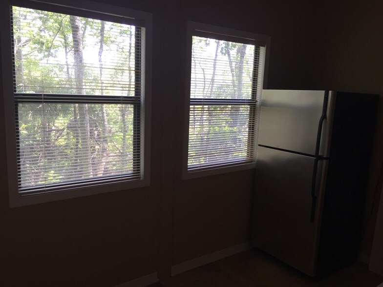 More Photos Of 2301 Park Ave, Orange Park Medical For Lease