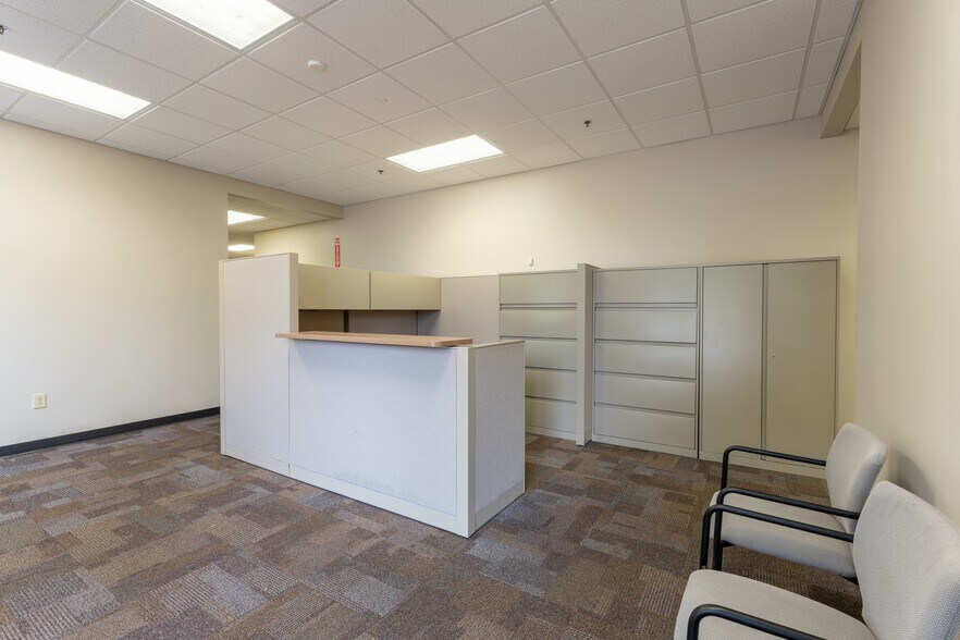 More Photos Of 1505 The Boardwalk, Huntsville Office For Sale