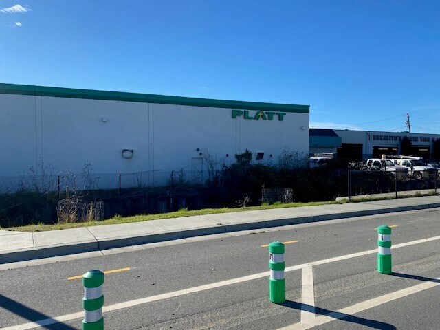 More Photos Of 654 Irwin St, San Rafael Service For Lease