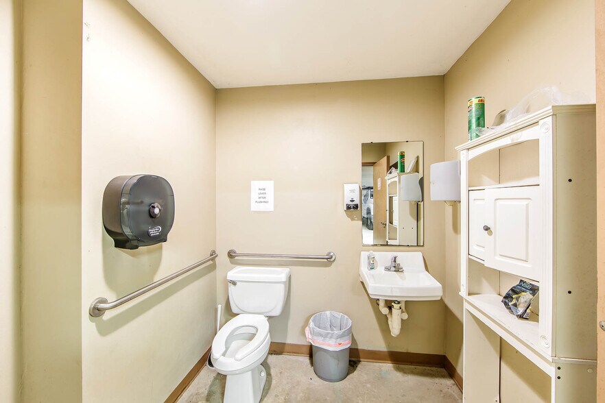 More Photos Of 1711 Dunn St, Houma Service For Lease