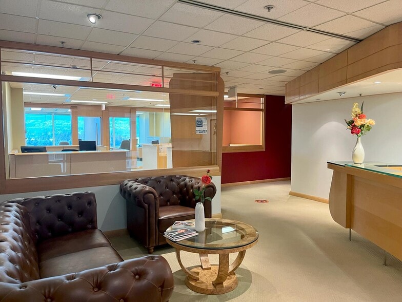 More Photos Of 999 Canada Pl, Vancouver Office For Lease