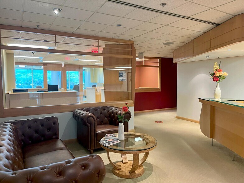 More Photos Of 999 Canada Pl, Vancouver Office For Lease