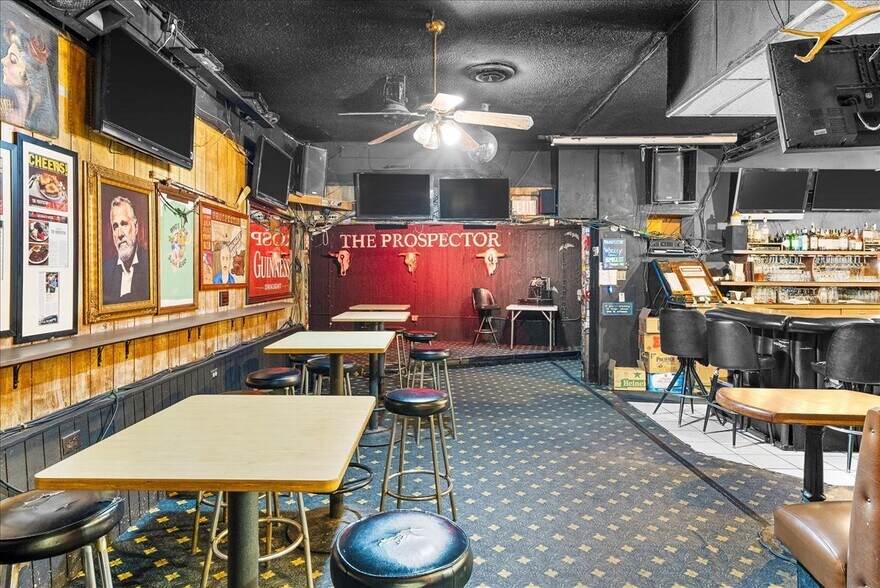 More Photos Of 2400 E 7th St, Long Beach Restaurant For Sale