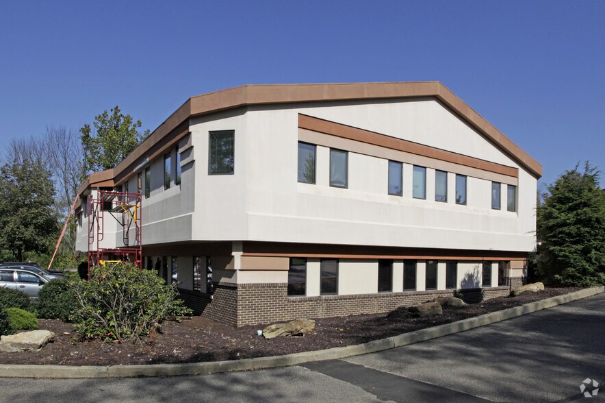 More Photos Of 6000 Waterdam Plaza Dr, McMurray Office For Lease