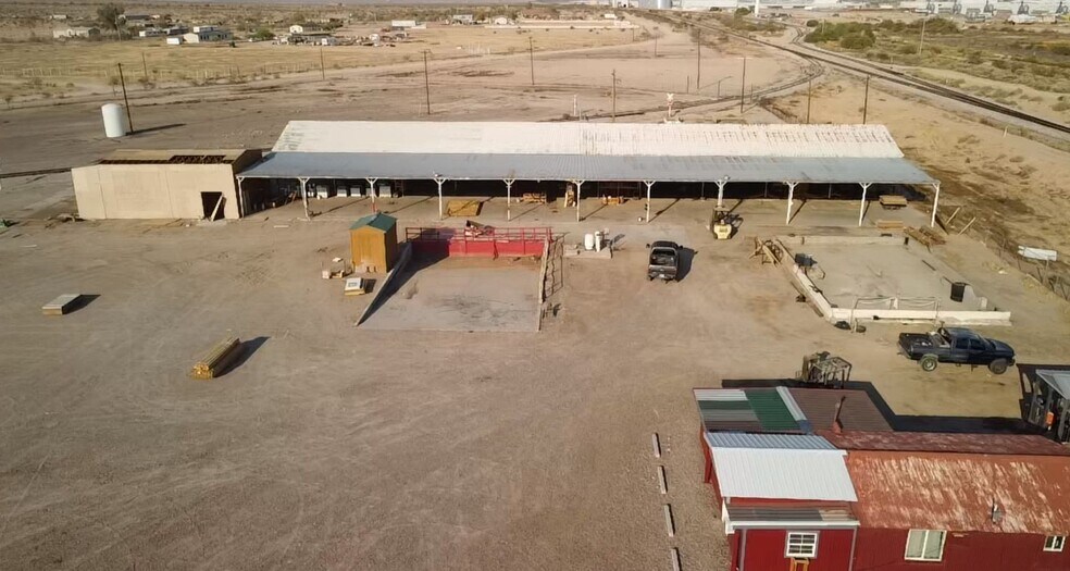 More Photos Of 32105 W Salome Hwy, Arlington Land For Lease
