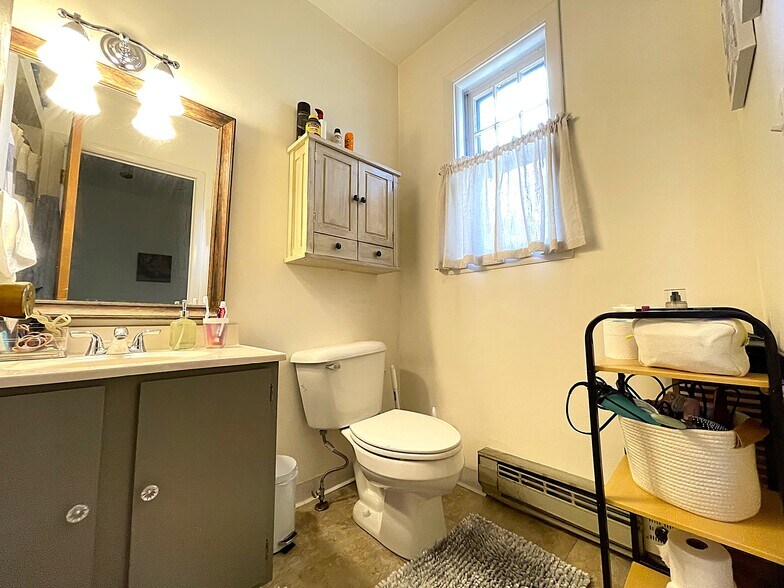 More Photos Of 205 Brooklea Dr, Fayetteville Office Residential For Sale