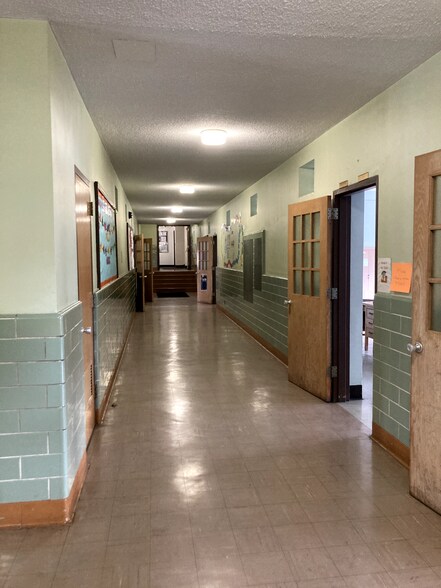 More Photos Of 750 Pittsburgh St, Springdale Specialty For Sale