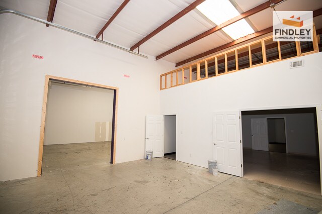 More Photos Of 5306 Palmero Ct, Buford Light Distribution For Lease