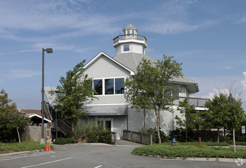 Primary Photo Of 800 Laskin Rd, Virginia Beach Freestanding For Sale