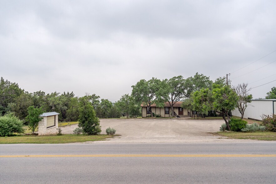More Photos Of 19807 Boggy Ford rd, Lago Vista Office For Sale