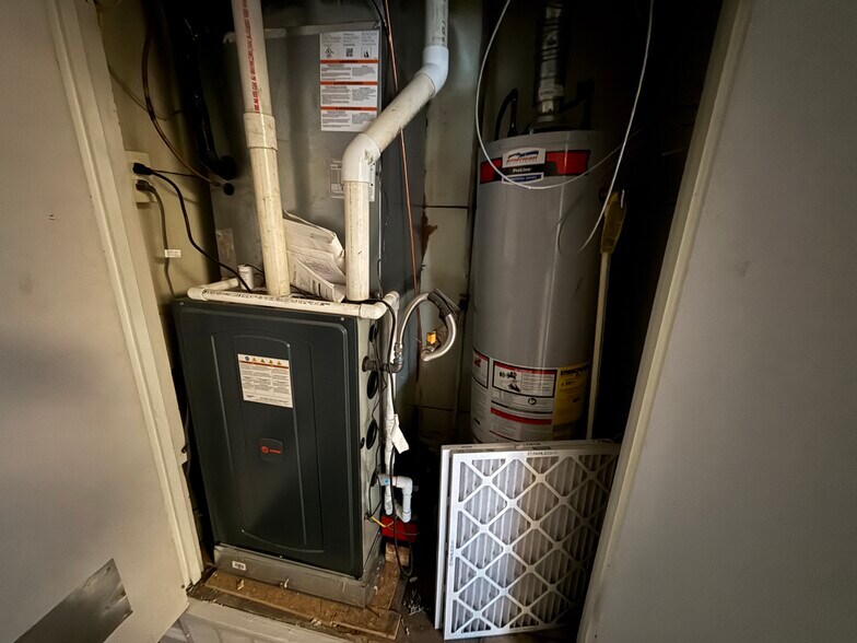 More Photos Of 4947 William Arnold Rd, Memphis Freestanding For Sale