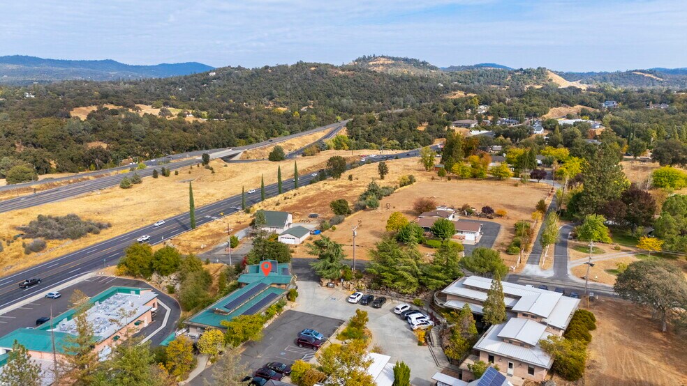 More Photos Of 13951 Mono Way, Sonora Office For Lease