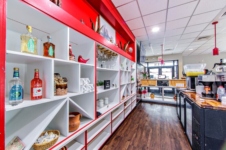 More Photos Of 1655 Saint Mary St, Thibodaux Flex For Sale