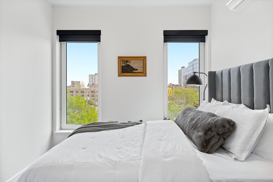 More Photos Of 4600 N Kenmore Ave, Chicago Apartments For Lease