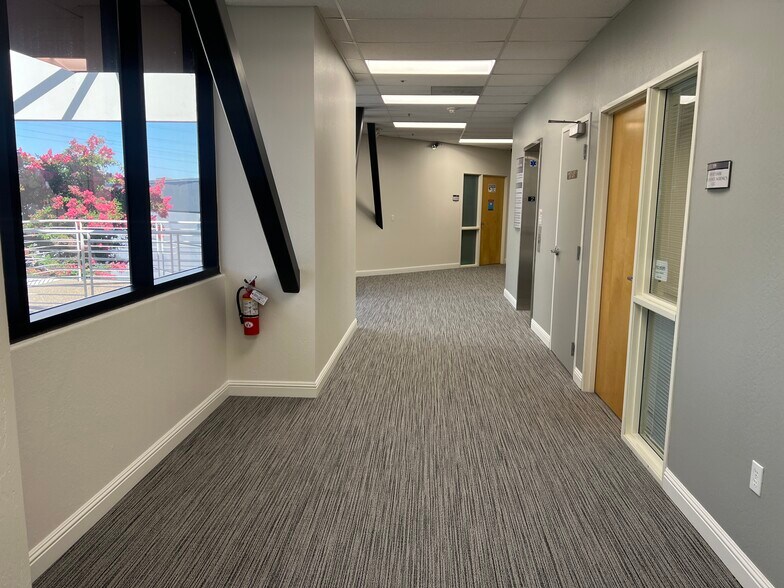 More Photos Of 1773-1793 Vineyard Dr, Antioch Research And Development For Lease